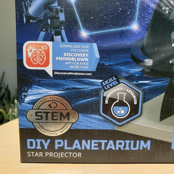 NEW Discovery Kids Solar Planetarium Kit, DIY Astronomy Set Stars Constellations - Picture 15 of 15